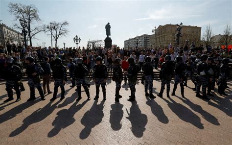 More than 1,600 arrested in Russia amid anti-Putin protests | PBS NewsHour