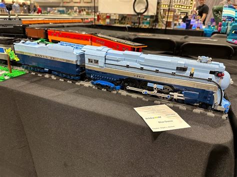 LEGO Blue Goose Train - Brickworld Chicago 2023