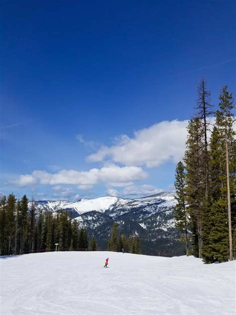 The 3 Best Ski Resorts In Idaho For Powder