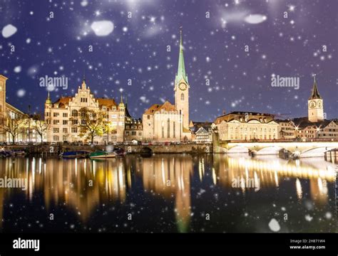 heavy snowfall in Zurich on a winter night Stock Photo - Alamy