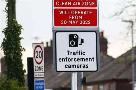 Sheffield Clean Air Zone signs go up as date nears for traffic charge - YorkshireLive