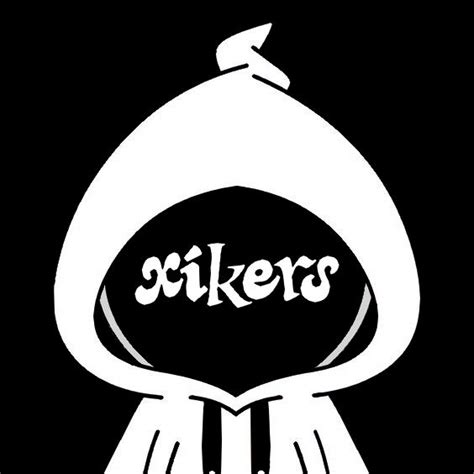 a black and white logo with the word skiers on it