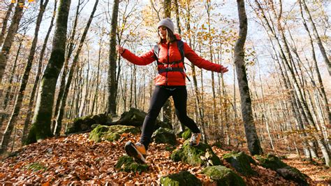 What’s speed hiking: the outdoor exercise that builds stamina and full ...