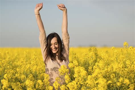 Estas son las cosas que la gente feliz tiene en común — FMDOS