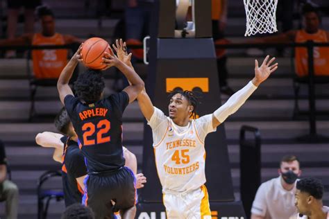 Tennessee’s Keon Johnson Enters 2021 NBA Draft - MobSports