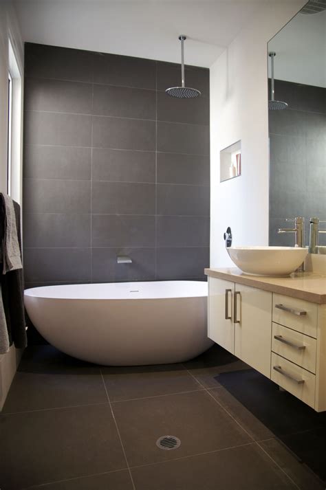 20+ Grey Bathroom Tile Flooring – DECOOMO