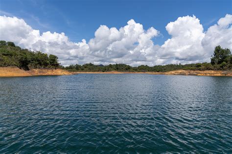 Guatapé, Colombia - exploring the lake and town