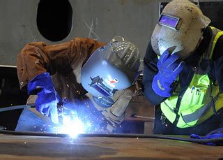 Governor's welding practice | Governor Inslee receives a qui… | Flickr