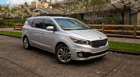 KIA Sedona 2023 Images View Complete Interior-Exterior Pictures Zigwheels | atelier-yuwa.ciao.jp