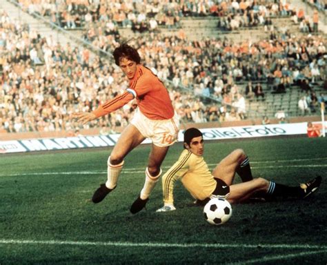 JOHAN CRUYFF 'The Cruyff turn' - AS.com