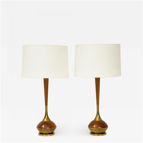 Pair of Mid Century Modern table lamps. By Laurel Lamp Company. for sale online | Olicore Studio