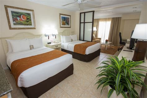 Comfort Suites Paradise Island: 2019 Room Prices $251, Deals & Reviews ...