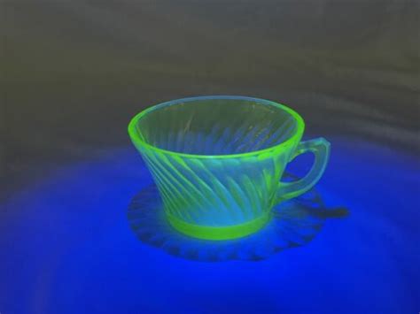 Vintage 1930s Green Uranium Swirl Glass Tea Coffee Cups - Set Of 8 | eBay