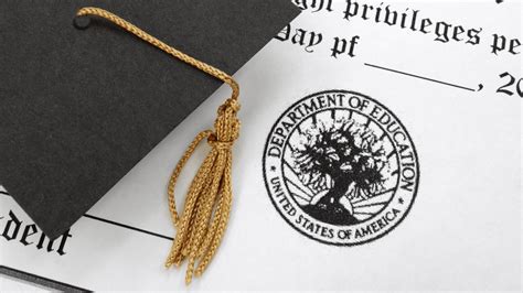 What you Need to Know about a Diploma Seal | Validgrad