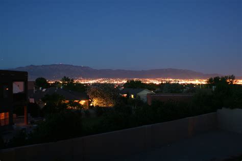 File:Albuquerque New Mexico Dusk.jpg - Wikipedia