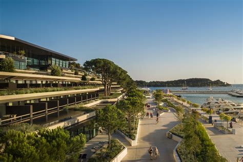 Grand Park Hotel Rovinj in Kroatien ist „Hotelimmobilie des Jahres 2020 ...