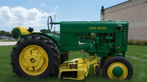 John Deere M Tractor | Lot S2 | Walworth 2010 | Mecum Auctions