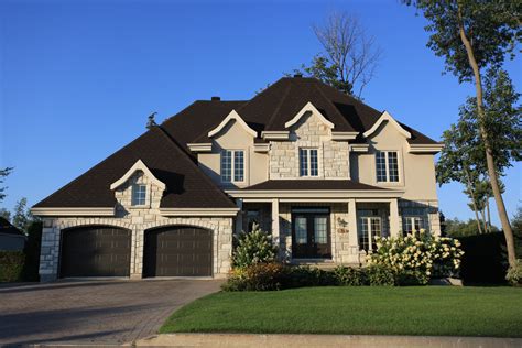 Suburban house - Budget Roofing, LLC