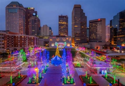 The 10 U.S. Cities with the Best Christmas Light Displays - Pictolic