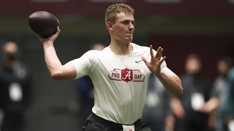 Alabama Crimson Tide quarterback Mac Jones' pro day highlights