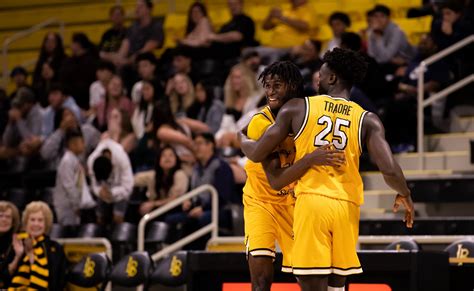 LBSU men’s basketball wins against Biola University - Daily Forty-Niner