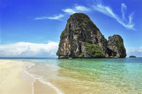 Beach of the Week: Railay Beach, Thailand | SolEscapes Blog: Style ...