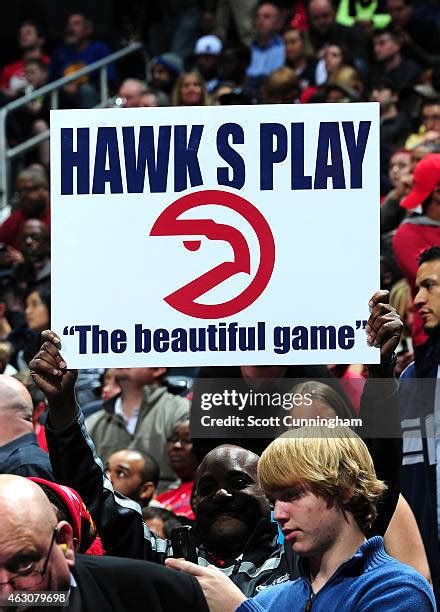 Basketball Fan Signs Photos and Premium High Res Pictures - Getty Images