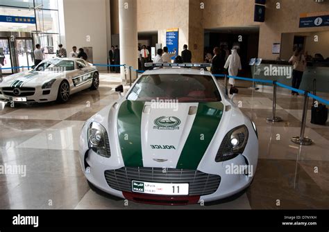 Dubai Police Aston Martin One77 Coupe & Mercedes SLS Coupe Patrol Cars ...