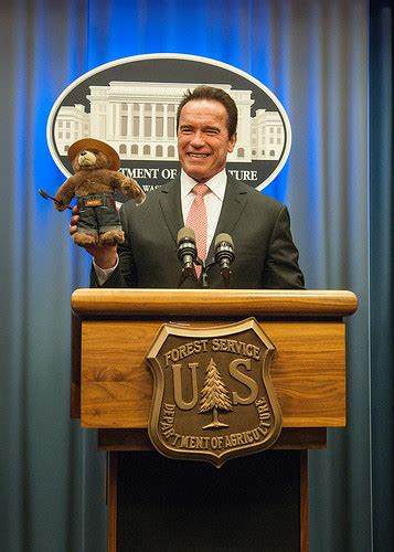 Former California Governor Schwarzenegger Cited for Work on Climate ...