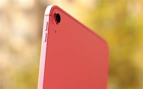 The new pink iPad is truly, gloriously pink | Mashable