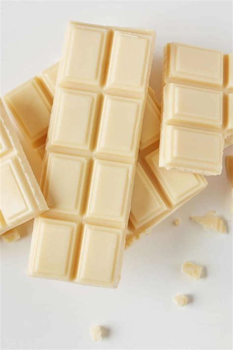 What is White Chocolate (Ultimate Guide) - Spatula Desserts