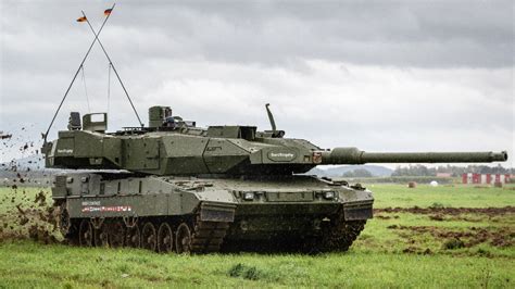 Germany's Leopard 2 Tank: An Ace-in-the-Hole for Ukraine? - 19FortyFive