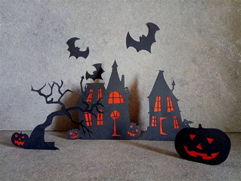 Halloween: come creare decorazioni in carta per la casa - Cose di Casa