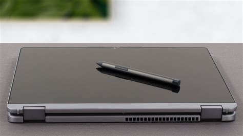 Lenovo IdeaPad Flex 5 (14, Gen 8) review - solid 2-in-1 laptop that isn ...