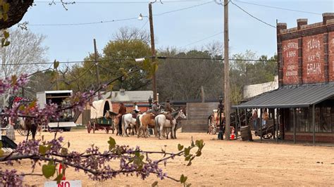 Yellowstone returns to Texas as '1883: A Bass Reeves Story' begins ...