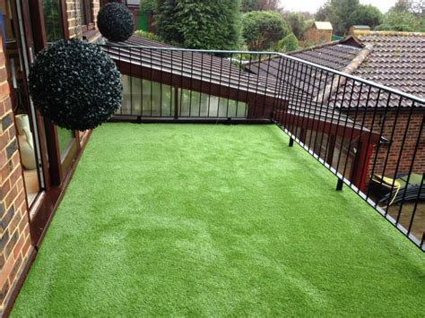 Grass Balcony Swanley - Artificial Grass Lawns and Turf by Carrick