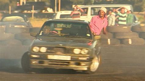 'Spinning' cars turns lives around in South Africa - BBC News