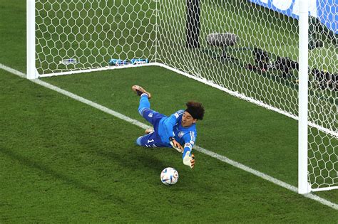 Guillermo Ochoa adds to his World Cup legend with penalty save against Poland - The Athletic