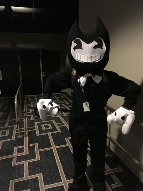 Bendy cosplay Bendy And The Ink Machine, Bday, Batman, Cosplay ...