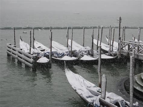 vivo la vita italiana: Venice...and snow!?!?!?!