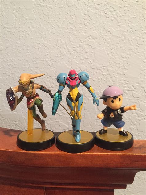 I’ve been pumped for the new Smash Bros so I painted some amiibos : r/amiibo