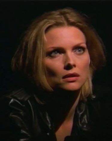 Michelle Pfeiffer in "Dangerous Minds" movie soundtrack videoclip for ...