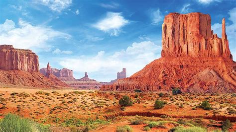 Massive Red Rock Formations In Arches National Park Utah Usa : Wallpapers13.com