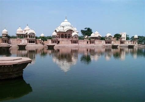 Kusum Sarovar Mathura, Tomb of Maharaja Surajmal, History