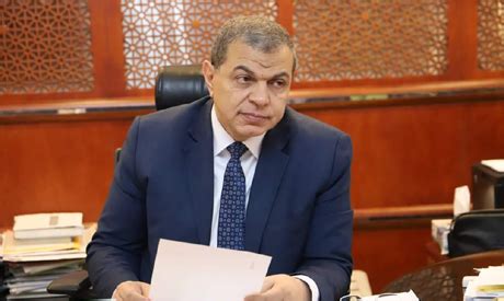 Manpower minister meets Huawei Egypt CEO - Politics - Egypt - Ahram Online