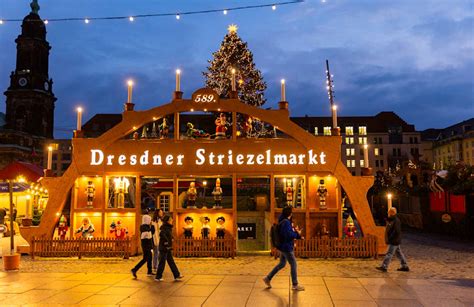 Weihnachtsmarkt Striezelmarkt Dresden 2023: Öffnungszeiten, Preise ...