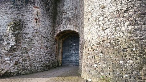 Chepstow Castle, Monmouthshire, South Wales: The Beaufort Hotel