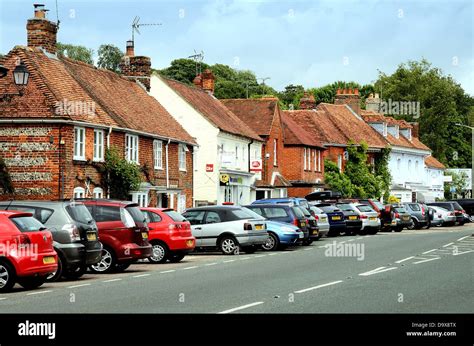 High street in Stockbridge Hampshire Stock Photo - Alamy