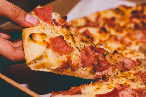 What to Know About Ordering Pizza from a New Place? - Hobart Exchange Magazine