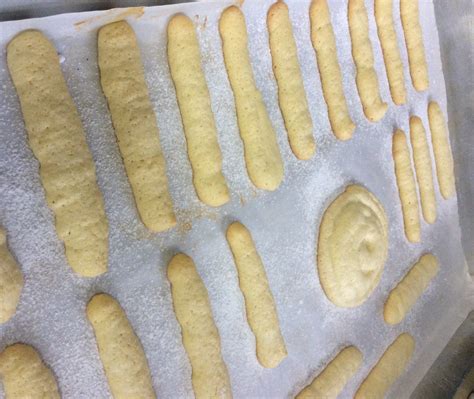 Ladyfinger biscuits « BAKING PROJECT